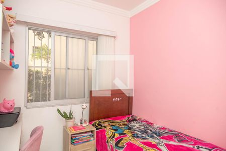 Quarto 2  de apartamento à venda com 2 quartos, 43m² em Canhema, Diadema