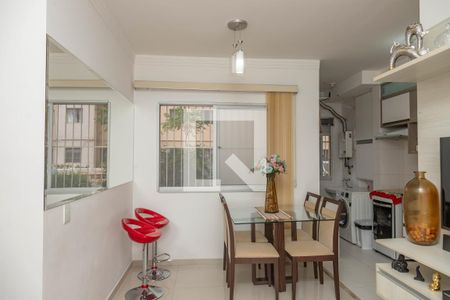 Sala  de apartamento à venda com 2 quartos, 43m² em Canhema, Diadema