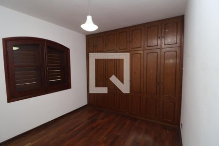 Quarto 1 de casa para alugar com 2 quartos, 150m² em Vila Carrão, São Paulo