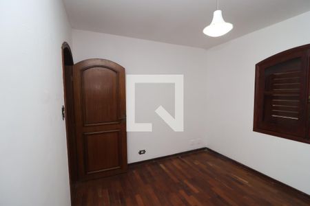 Quarto 1 de casa para alugar com 2 quartos, 150m² em Vila Carrão, São Paulo