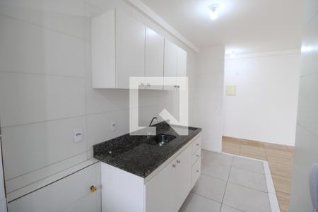 Sala / Cozinha de apartamento à venda com 2 quartos, 50m² em Vila Pita, São Paulo