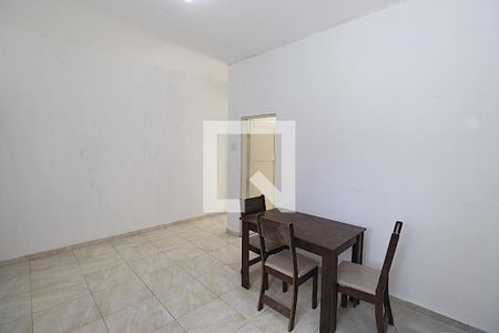 Sala de casa para alugar com 2 quartos, 75m² em Vaz Lobo, Rio de Janeiro