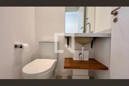 Lavabo de apartamento à venda com 2 quartos, 75m² em Jardim Paulista, São Paulo