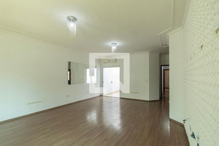 Sala de casa de condomínio para alugar com 3 quartos, 250m² em Jardim Vila Inglesa, Sorocaba