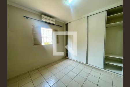 Quarto 2 de casa à venda com 3 quartos, 125m² em Mirante de Jundiaí, Jundiaí