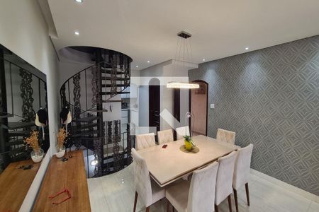 Sala de casa à venda com 4 quartos, 270m² em Sítio da Figueira, São Paulo