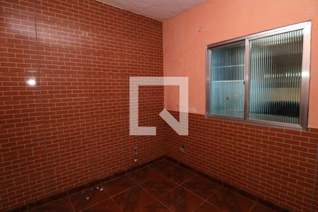 Quarto 1 de casa para alugar com 1 quarto, 42m² em Cordovil, Rio de Janeiro