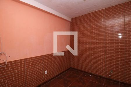 Quarto 1 de casa para alugar com 1 quarto, 42m² em Cordovil, Rio de Janeiro