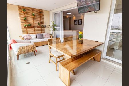 Varanda de apartamento à venda com 3 quartos, 107m² em Vila Lúcia Elvira, São Paulo