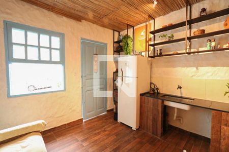 Casa à venda com 252m², 2 quartos e 5 vagas Casa à venda com 252m², 2 quartos e 5 vagasEdícula