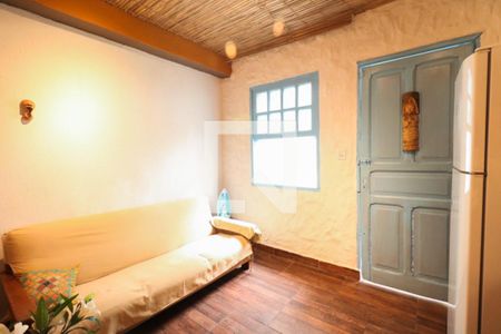 Casa à venda com 252m², 2 quartos e 5 vagas Casa à venda com 252m², 2 quartos e 5 vagasEdícula