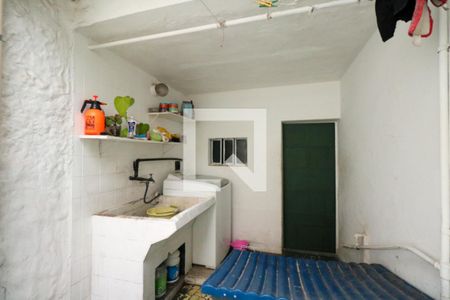 Casa à venda com 252m², 2 quartos e 5 vagas Casa à venda com 252m², 2 quartos e 5 vagasÁrea de Serviço