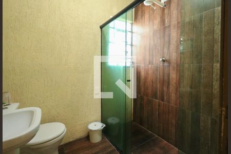 Casa à venda com 252m², 2 quartos e 5 vagas Casa à venda com 252m², 2 quartos e 5 vagasBanheiro da Suíte