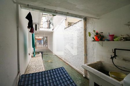 Casa à venda com 252m², 2 quartos e 5 vagas Casa à venda com 252m², 2 quartos e 5 vagasÁrea de Serviço