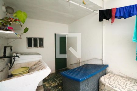 Casa à venda com 252m², 2 quartos e 5 vagas Casa à venda com 252m², 2 quartos e 5 vagasÁrea de Serviço