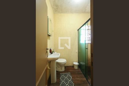 Casa à venda com 252m², 2 quartos e 5 vagas Casa à venda com 252m², 2 quartos e 5 vagasBanheiro da Suíte
