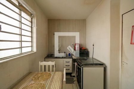 Casa à venda com 252m², 2 quartos e 5 vagas Casa à venda com 252m², 2 quartos e 5 vagasCozinha