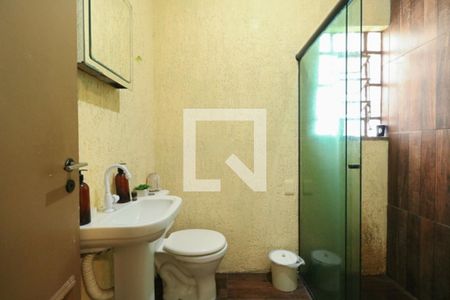 Casa à venda com 252m², 2 quartos e 5 vagas Casa à venda com 252m², 2 quartos e 5 vagasBanheiro da Suíte