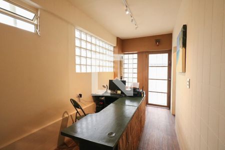 Casa à venda com 252m², 2 quartos e 5 vagas Casa à venda com 252m², 2 quartos e 5 vagasHall de Entrada