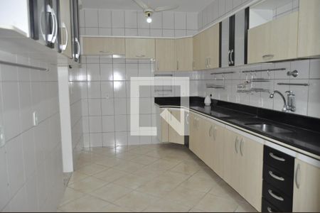 Cozinha de casa de condomínio para alugar com 3 quartos, 127m² em Lins de Vasconcelos, Rio de Janeiro