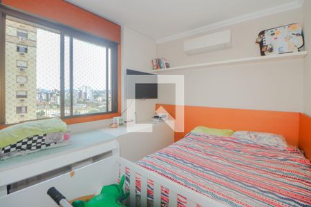 Quarto 1 de apartamento para alugar com 2 quartos, 100m² em Passo da Areia, Porto Alegre