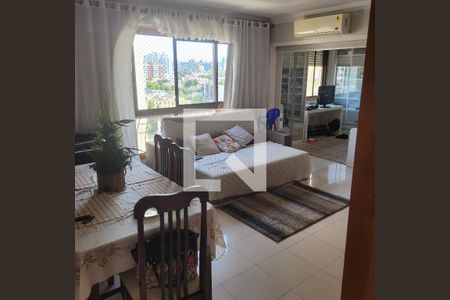 Sala de apartamento para alugar com 3 quartos, 100m² em Passo da Areia, Porto Alegre