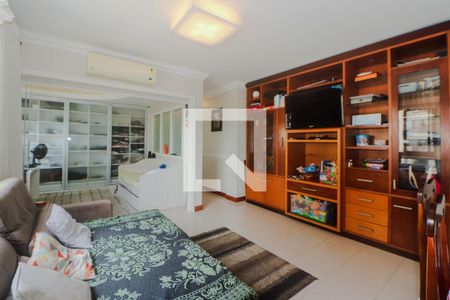 Sala de apartamento para alugar com 2 quartos, 100m² em Passo da Areia, Porto Alegre