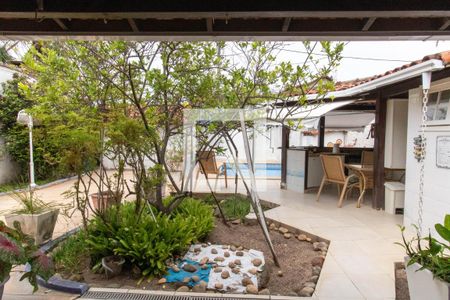 Vista da Sala de casa à venda com 3 quartos, 230m² em Piratininga, Niterói