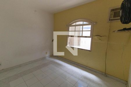 Quarto 1 de casa à venda com 3 quartos, 230m² em Piratininga, Niterói