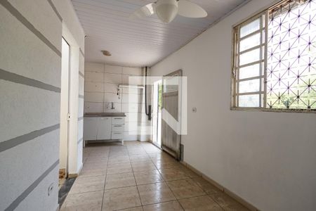 Sala de casa para alugar com 2 quartos, 62m² em Esplanada Santa Terezinha, Taubaté