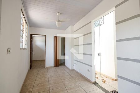 Sala de casa para alugar com 2 quartos, 62m² em Esplanada Santa Terezinha, Taubaté