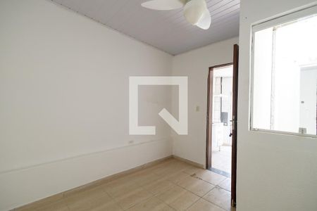 Quarto 2 de casa para alugar com 2 quartos, 62m² em Esplanada Santa Terezinha, Taubaté