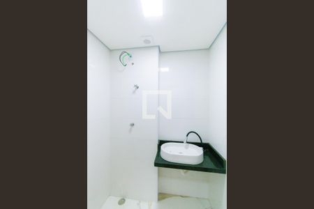 Apartamento para alugar com 39m², 2 quartos e sem vaga Apartamento para alugar com 39m², 2 quartos e sem vagaBanheiro