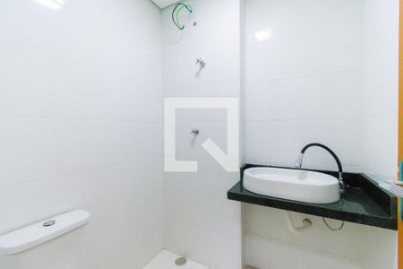 Apartamento para alugar com 39m², 2 quartos e sem vaga Apartamento para alugar com 39m², 2 quartos e sem vagaBanheiro