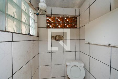 Banheiro de casa para alugar com 1 quarto, 24m² em Jardim Tiete, São Paulo