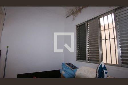 Casa à venda com 3 quartos, 130m² em Vila Tolstoi, São Paulo