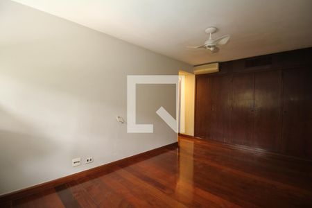 Quarto de apartamento para alugar com 4 quartos, 170m² em Real Parque, São Paulo