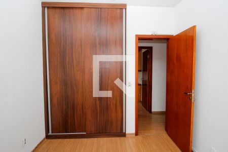 Quarto 2 de apartamento à venda com 3 quartos, 70m² em Fernão Dias, Belo Horizonte