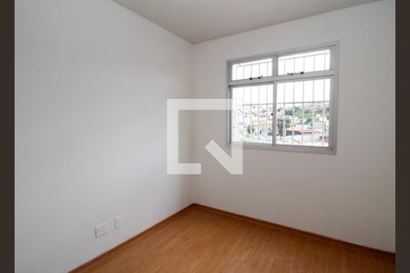 Quarto de apartamento à venda com 3 quartos, 70m² em Fernão Dias, Belo Horizonte