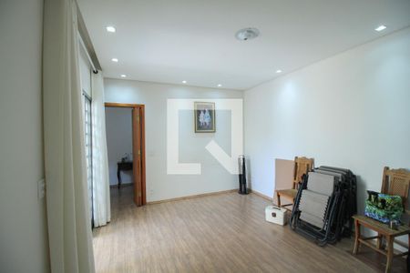 Sala de casa à venda com 3 quartos, 200m² em Vila Prudente, São Paulo