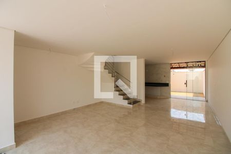 Sala de casa à venda com 3 quartos, 98m² em Santa Branca, Belo Horizonte