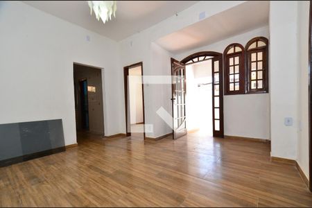 Sala de casa para alugar com 3 quartos, 70m² em Boa Vista, Belo Horizonte