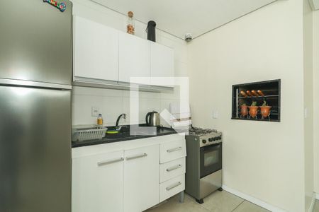 Cozinha e Área de Serviço de apartamento à venda com 2 quartos, 50m² em Rubem Berta, Porto Alegre