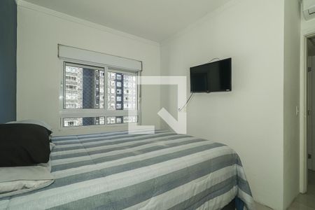 Quarto de apartamento à venda com 2 quartos, 50m² em Rubem Berta, Porto Alegre