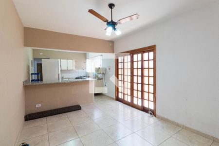 Sala/Cozinha de casa para alugar com 3 quartos, 150m² em Vila Uniao (zona Leste), São Paulo