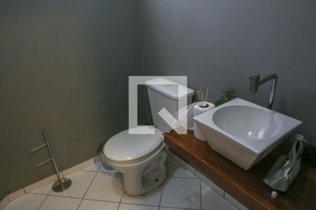 Lavabo de casa para alugar com 4 quartos, 120m² em Vila Anglo Brasileira, São Paulo