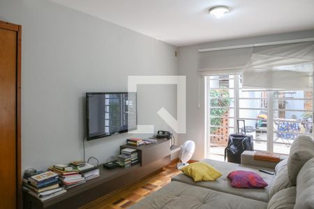 Sala de TV de casa para alugar com 4 quartos, 120m² em Vila Anglo Brasileira, São Paulo