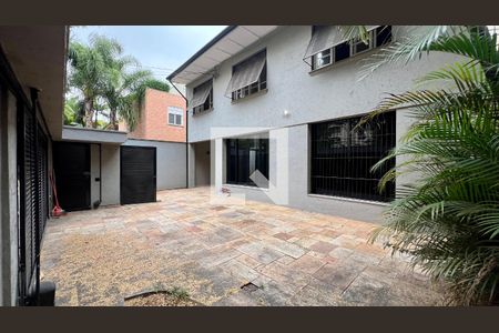 Garagem de casa para alugar com 4 quartos, 650m² em Jardim Paulista, São Paulo