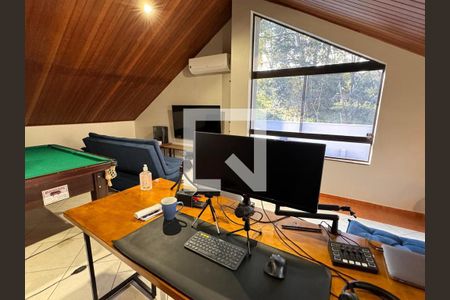 Quarto de casa à venda com 4 quartos, 500m² em Parque dos Principes, São Paulo