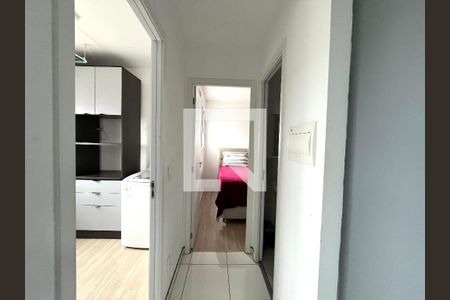 Corredor de apartamento à venda com 2 quartos, 35m² em Vila Mira, São Paulo